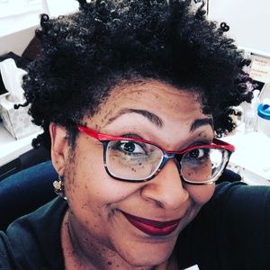 Meet your Posher, Michele